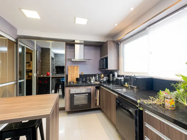 Casa 2 quartos e 2 banheiros, à venda, no bairro Três Vendas em Pelotas