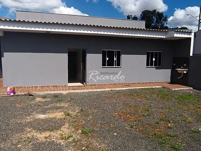 Casa com 252m² 3 quartos e 1 banheiro, à venda, no bairro Jardim San Raphael VI em Arapongas