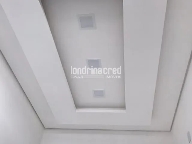 Casa com 125m² 2 quartos e 1 banheiro, à venda, no bairro Jardim do Café 2 em Cambé