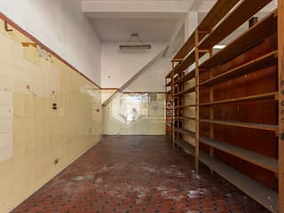 Foto do Loja-Loja de rua para venda em Parque Santo Antônio, 210m²