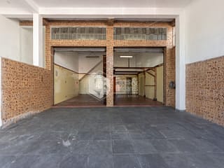 Foto do Loja-Loja de rua para venda em Parque Santo Antônio, 210m²