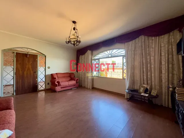 Casa com 396m² 3 quartos e 2 banheiros, à venda, no bairro Jardim Mosteiro em Ribeirão Preto