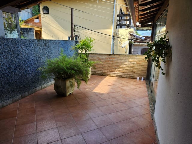 Casa à venda, no bairro Mosela em Petrópolis