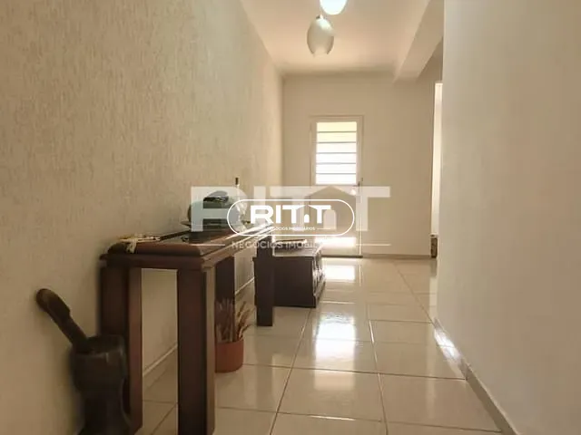 Casa com 290m² 4 quartos e 3 banheiros, à venda, no bairro Jardim Leonor em Campinas