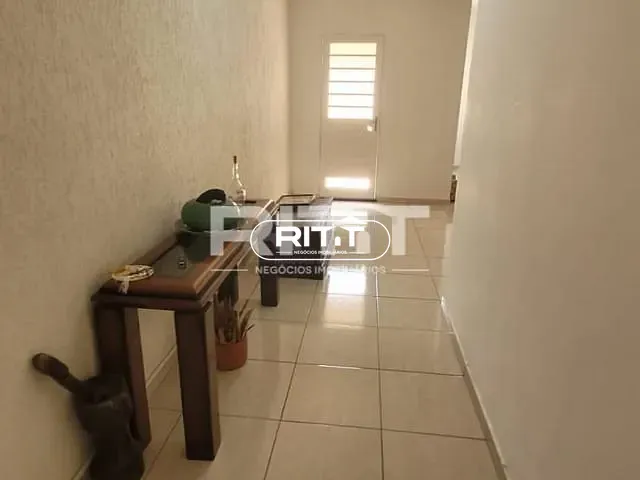 Casa com 290m² 4 quartos e 3 banheiros, à venda, no bairro Jardim Leonor em Campinas