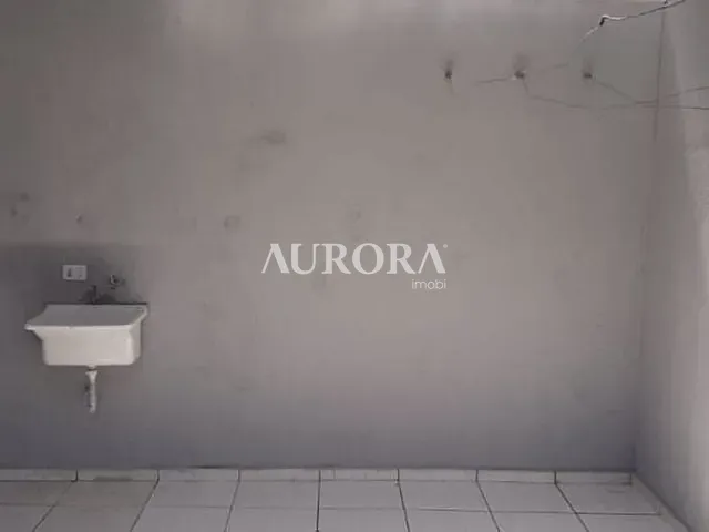 Casa com 400m² 3 quartos e 2 banheiros, à venda, no bairro Bancários em Londrina