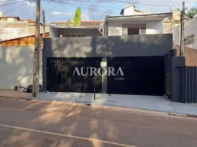 Casa com 400m² 3 quartos e 2 banheiros, à venda, no bairro Bancários em Londrina