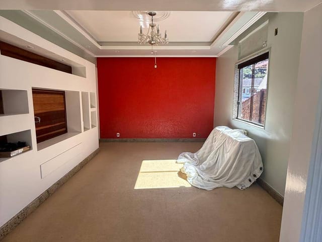 Casa 3 quartos e 1 banheiro, à venda, no bairro Centro em Petrópolis