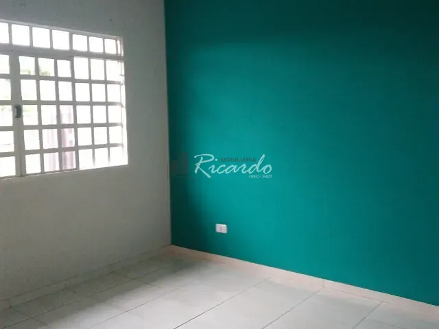 Casa com 150m² 2 quartos e 1 banheiro, à venda, no bairro Jardim Interlagos em Arapongas