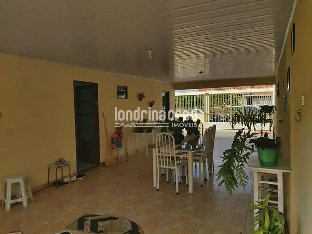 Casa 2 quartos e 1 banheiro, à venda, no bairro Parque Residencial Ana Rosa em Cambé