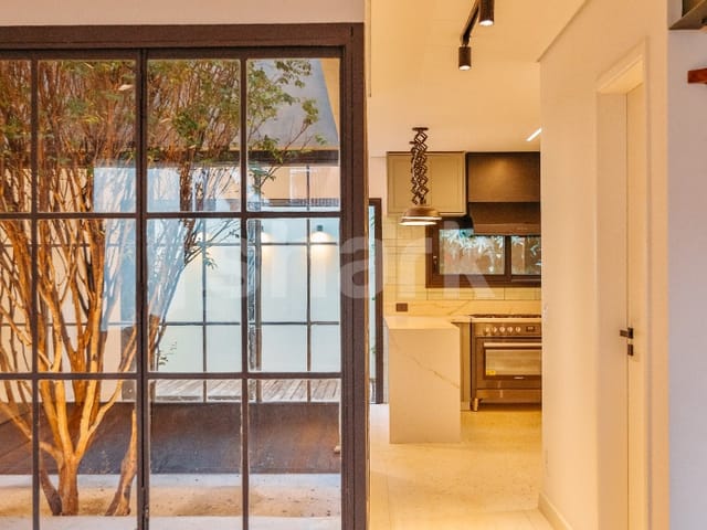 Casa 3 quartos e 3 banheiros, à venda, no bairro Vila Nova Conceição em São Paulo
