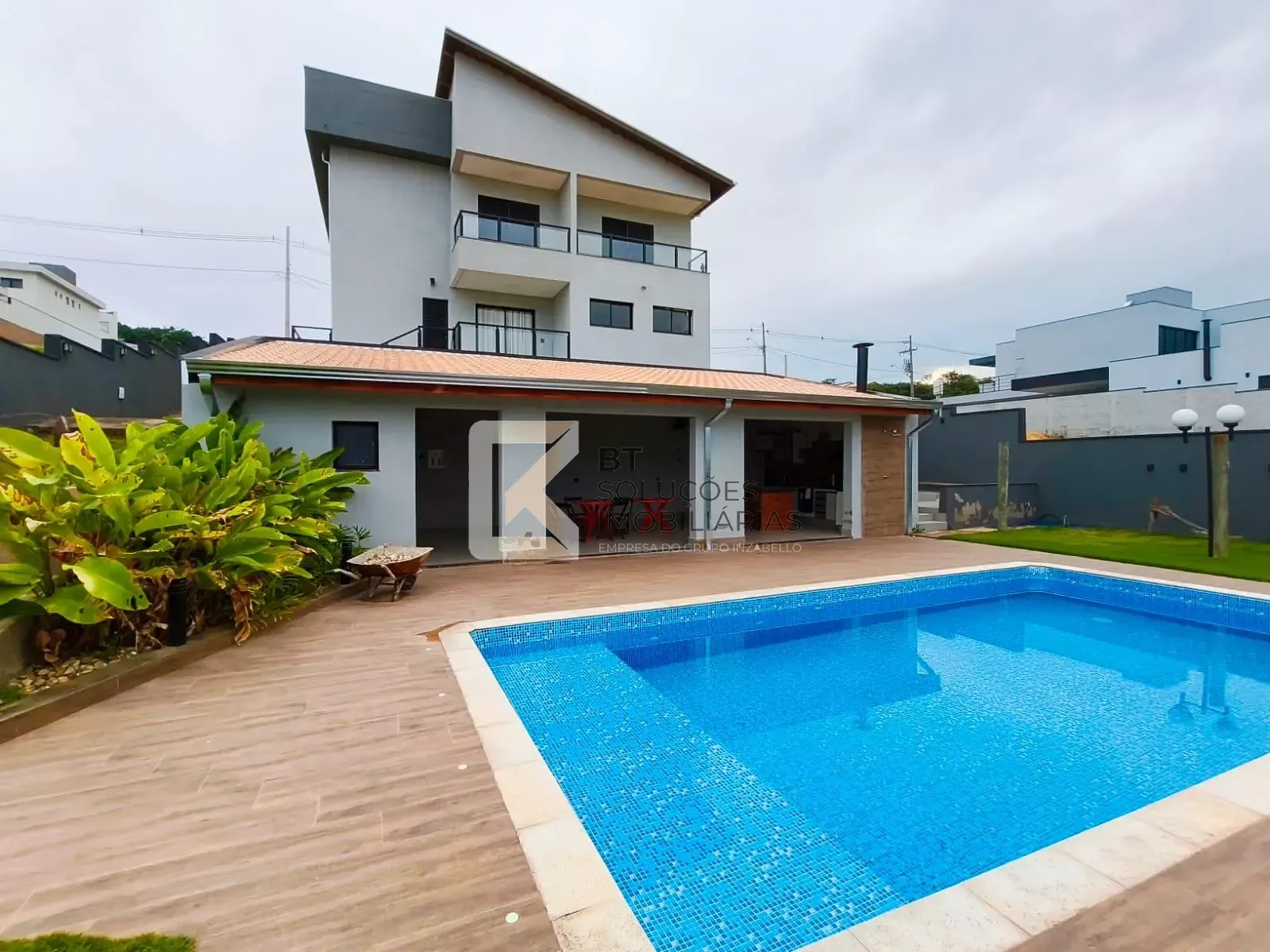 Casa, 4 quartos, 280 m² - Foto 3