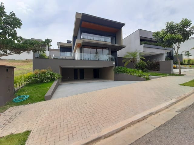 Casa com 472m² 4 quartos e 5 banheiros, à venda, no bairro Condomínio Residencial Alphaville em São José dos Campos