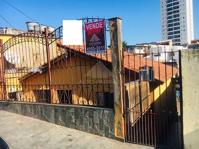 Casa com 290m² 3 quartos e 1 banheiro, à venda, no bairro Vila Assis Brasil em Mauá