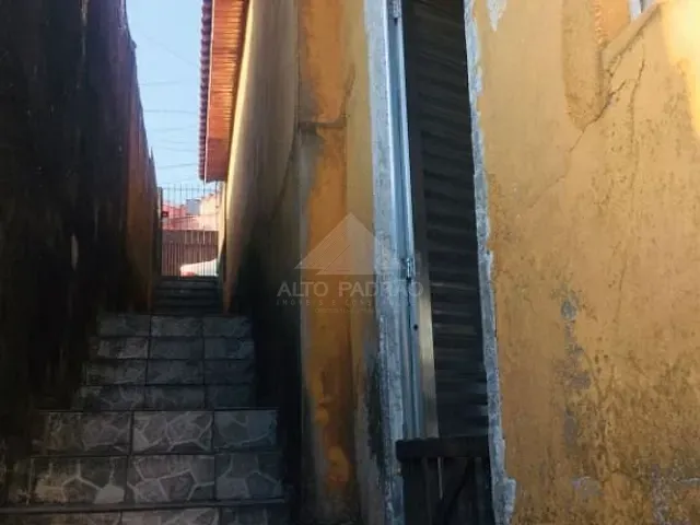 Casa com 290m² 3 quartos e 1 banheiro, à venda, no bairro Vila Assis Brasil em Mauá