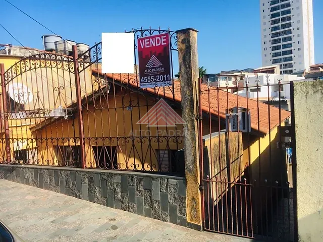 Casa com 290m² 3 quartos e 1 banheiro, à venda, no bairro Vila Assis Brasil em Mauá