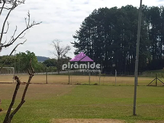 Casa com 183m² 2 quartos e 3 banheiros, à venda, no bairro Chácaras Pousada do Vale em São José dos Campos