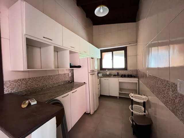 Casa 2 quartos e 2 banheiros, à venda, no bairro Laranjal em Pelotas
