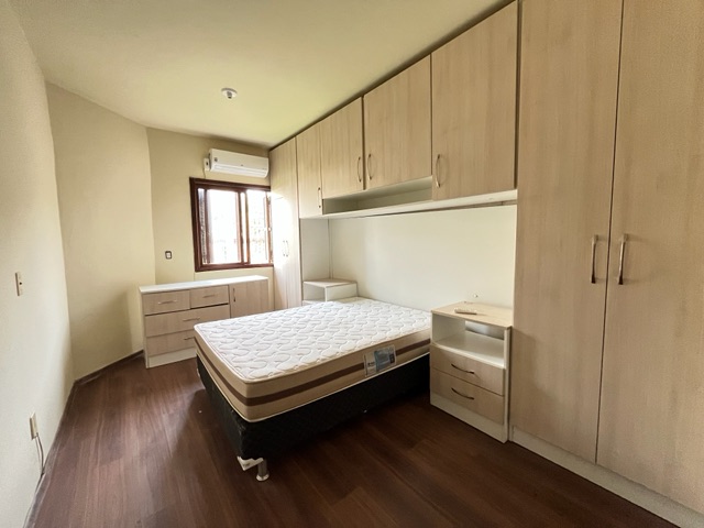 Casa 2 quartos e 2 banheiros, à venda, no bairro Laranjal em Pelotas