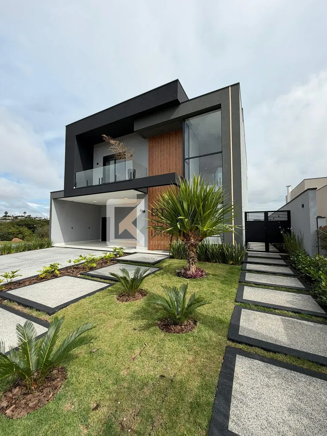 Casa, 4 quartos, 342 m² - Foto 2