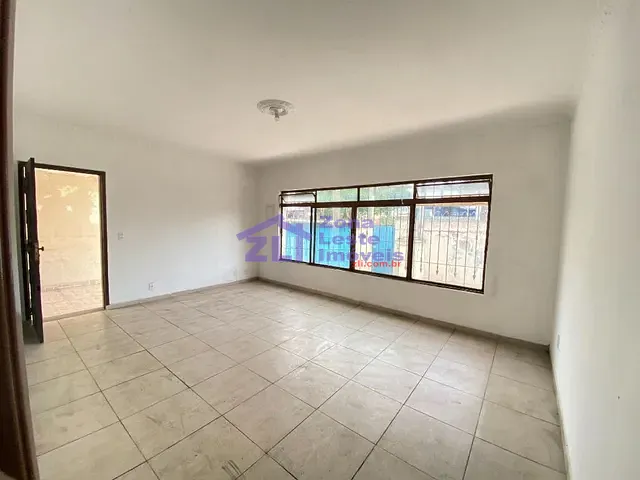Casa com 278m², para alugar, no bairro Jardim Planalto em São Paulo