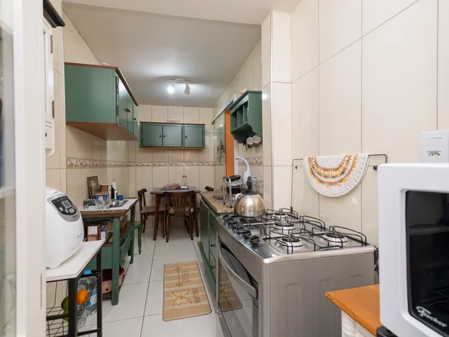 Casa com 300m² 2 quartos e 2 banheiros, à venda, no bairro Laranjal em Pelotas