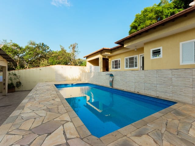 Foto do Casa - Casa em condomínio para venda com 4 quartos, sendo 1 suíte, 240m² | Lares e Andares Imóveis