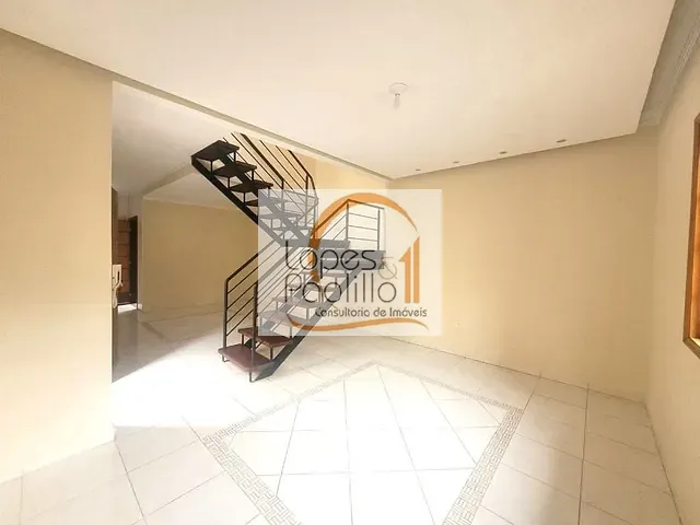 Casa com 146m² 2 quartos e 1 banheiro, à venda, no bairro Jardim Estância Brasil em Atibaia