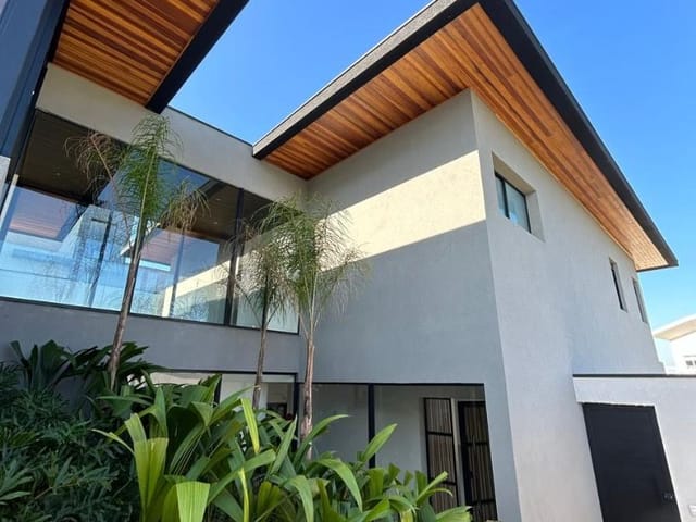 Casa com 991m² 4 quartos e 4 banheiros, à venda, no bairro Urbanova em São José dos Campos