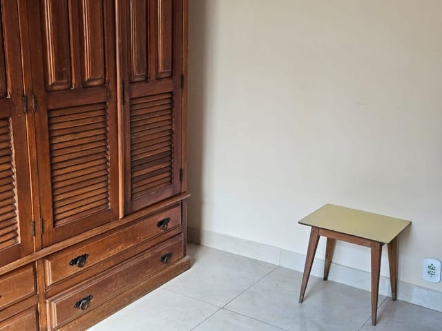 Casa 3 quartos e 2 banheiros, para alugar, no bairro Morin em Petrópolis