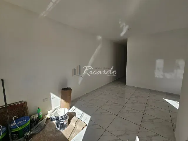Casa com 125m² 2 quartos e 1 banheiro, para alugar, no bairro Residencial Cidade Jardim em Arapongas