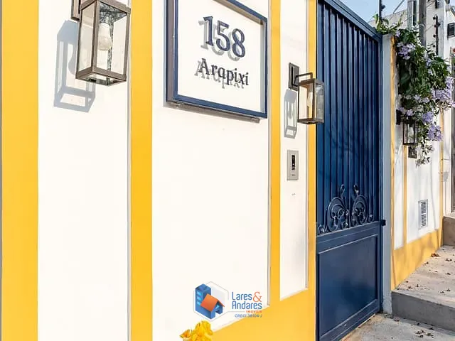 Casa com 450m² 4 quartos e 6 banheiros, à venda, no bairro Chácara Monte Alegre em São Paulo