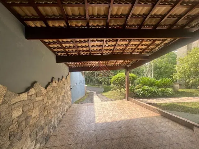 Casa com 587m² 3 quartos e 2 banheiros, à venda, no bairro Parque do Governador em Ribeirão Pires