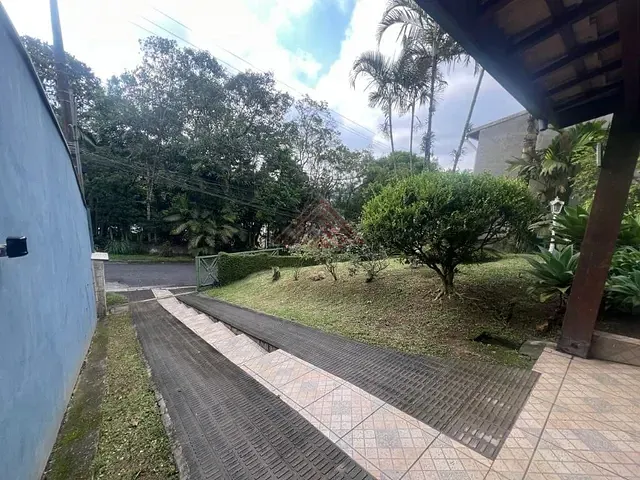 Casa com 587m² 3 quartos e 2 banheiros, à venda, no bairro Parque do Governador em Ribeirão Pires