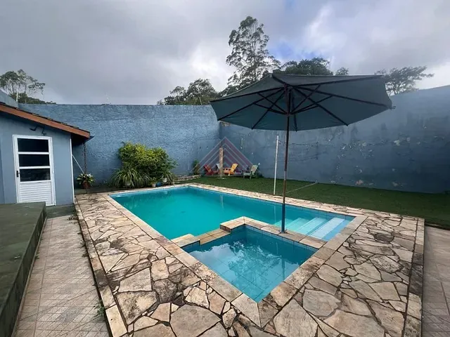 Casa com 587m² 3 quartos e 2 banheiros, à venda, no bairro Parque do Governador em Ribeirão Pires