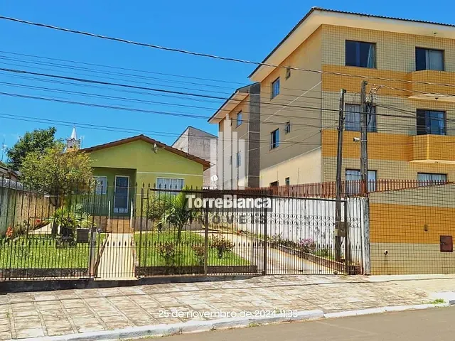 Casa com 501m², à venda, no bairro Uvaranas em Ponta Grossa