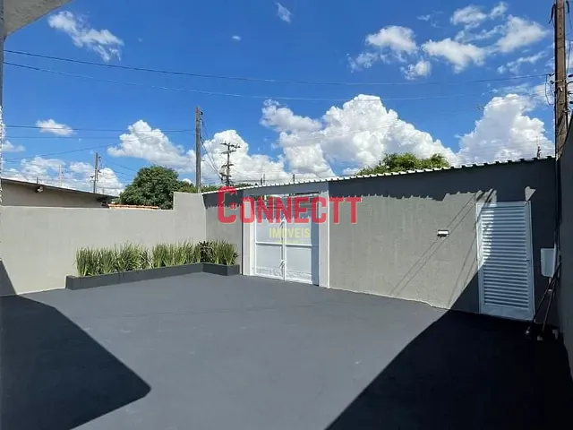 Casa com 250m² 3 quartos e 2 banheiros, à venda, no bairro Adelino Simioni em Ribeirão Preto