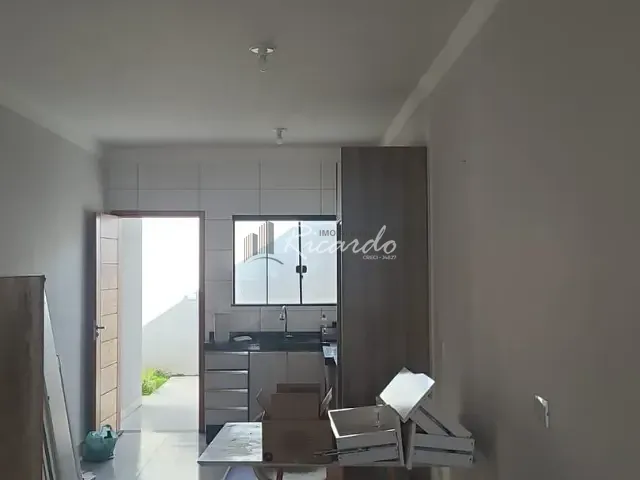 Casa com 138m² 2 quartos e 1 banheiro, à venda, no bairro Jardim Paraná em Arapongas