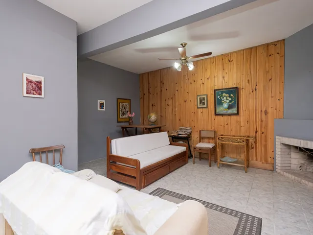 Casa com 130m² 3 quartos e 4 banheiros, à venda, no bairro Centro em Pelotas