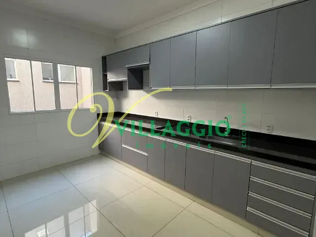Casa com 220m² 3 quartos e 2 banheiros, à venda, no bairro Bosque das Laranjeiras I em Bady Bassitt