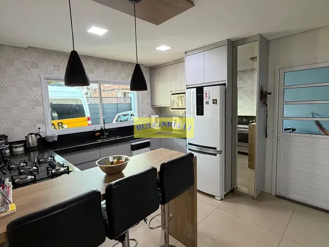 Casa com 250m² 2 quartos e 1 banheiro, à venda, no bairro Jardim Tamoio em Jundiaí