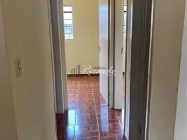 Casa com 250m² 3 quartos e 1 banheiro, à venda, no bairro Jardim Santa Efigênia em Arapongas