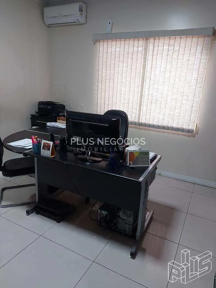 Casa, 1 quarto, 470 m² - Foto 2
