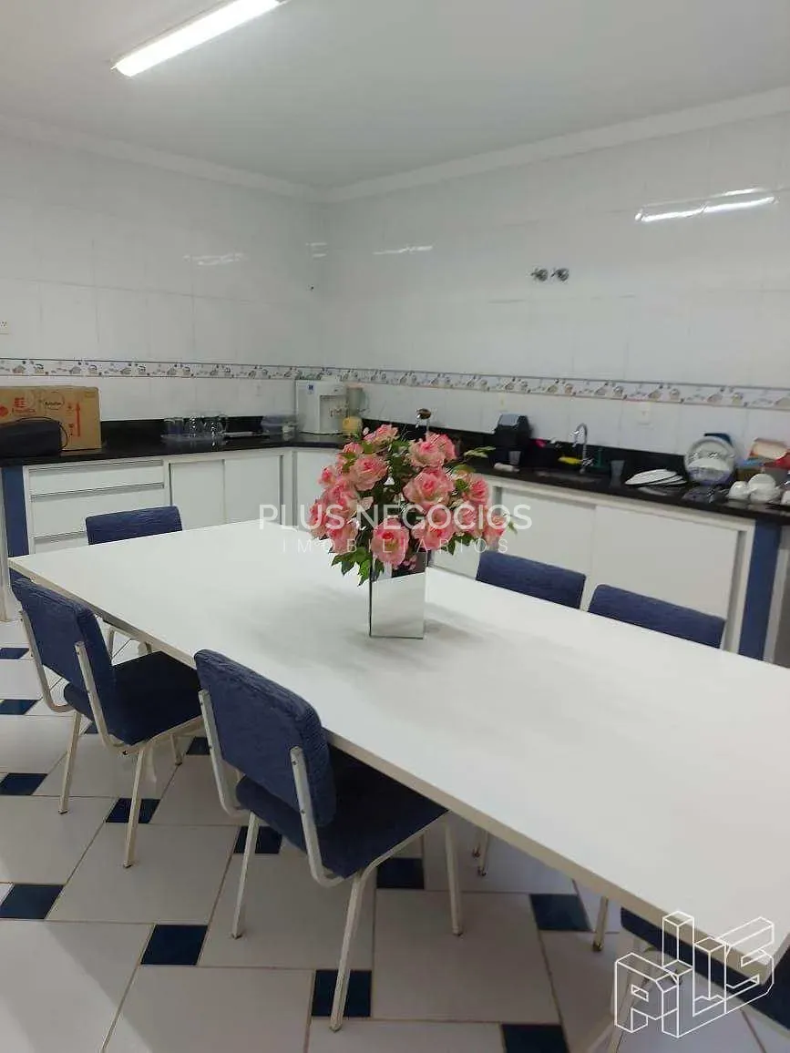 Casa, 1 quarto, 470 m² - Foto 3