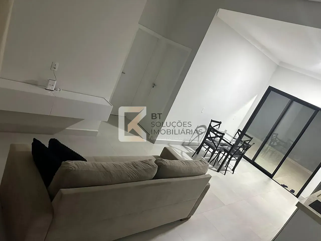 Casa, 1 quarto, 70 m² - Foto 2