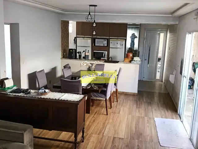 Casa com 250m² 2 quartos e 3 banheiros, à venda, no bairro Vila Maringá em Jundiaí