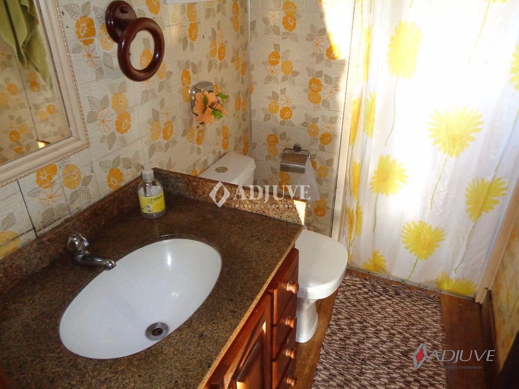 Casa à venda com 4 quartos, 250m² - Foto 19