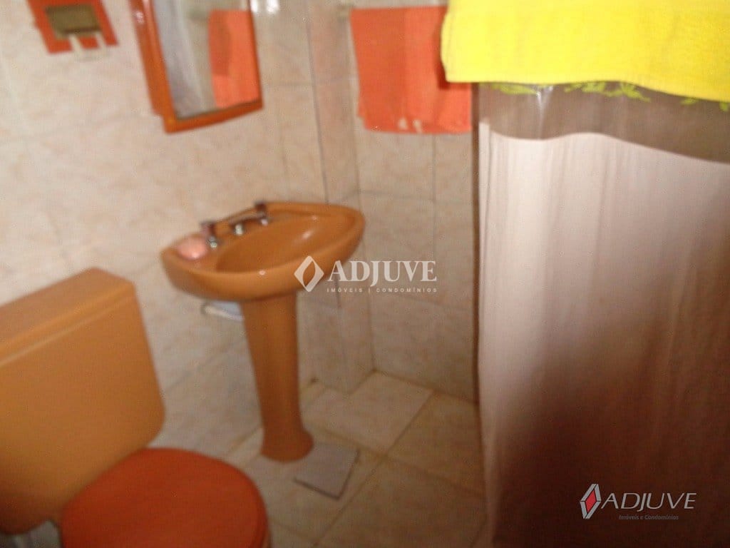 Casa à venda com 4 quartos, 250m² - Foto 11