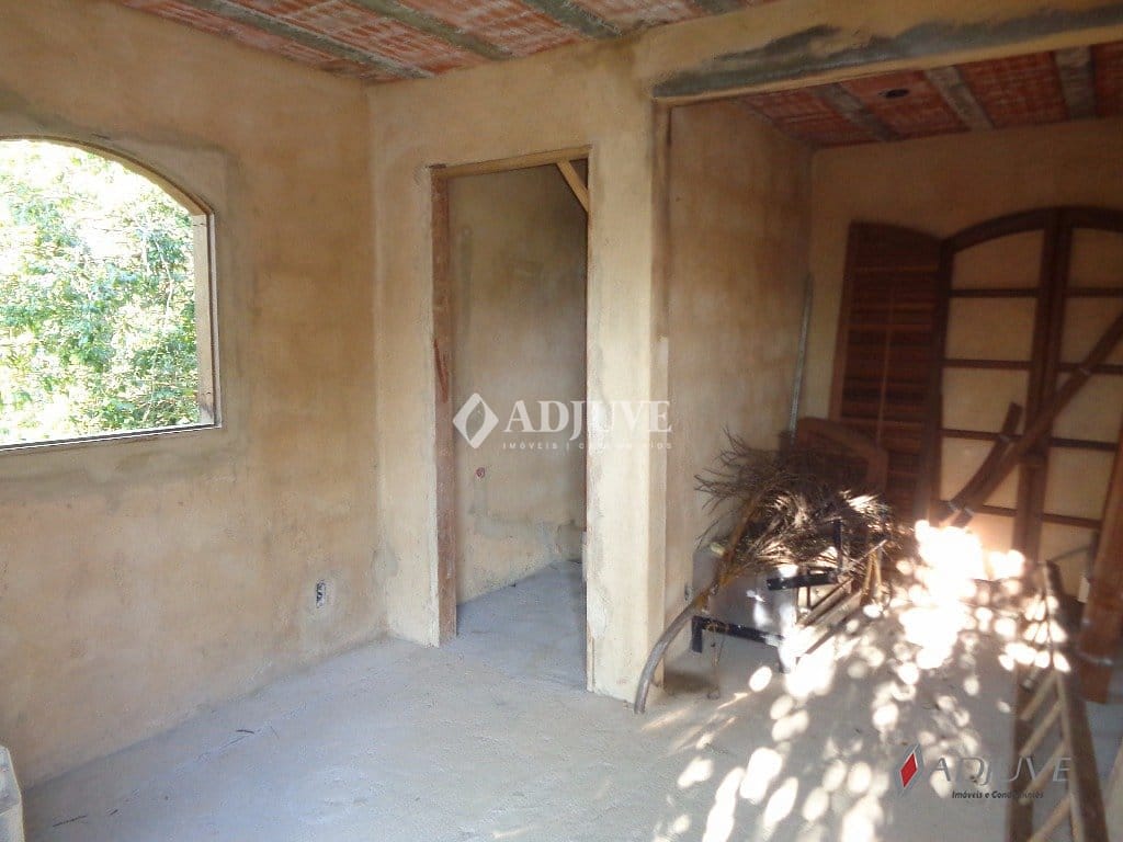 Casa à venda com 4 quartos, 250m² - Foto 21