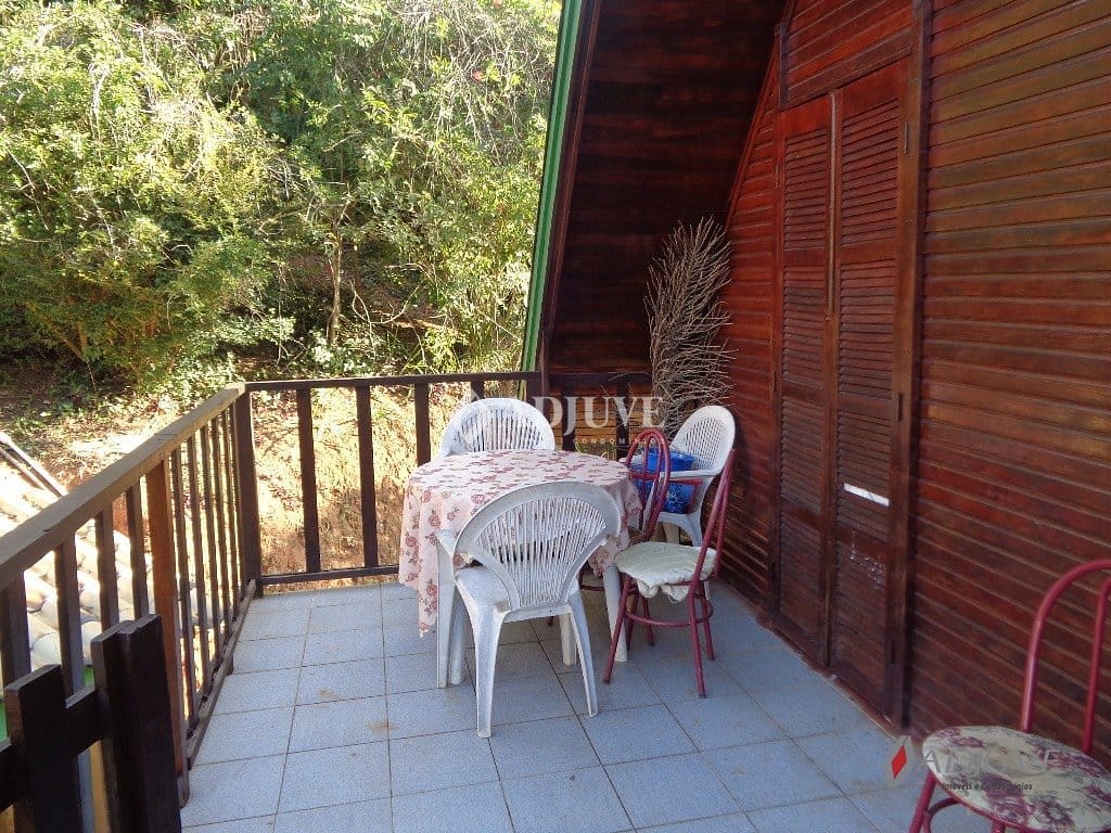 Casa à venda com 4 quartos, 250m² - Foto 18